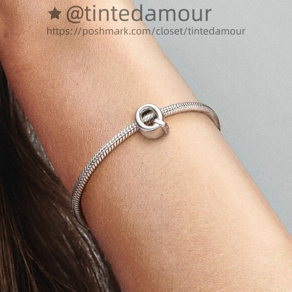 Pandora Letter Q Alphabet Charm - Picture 2 of 2